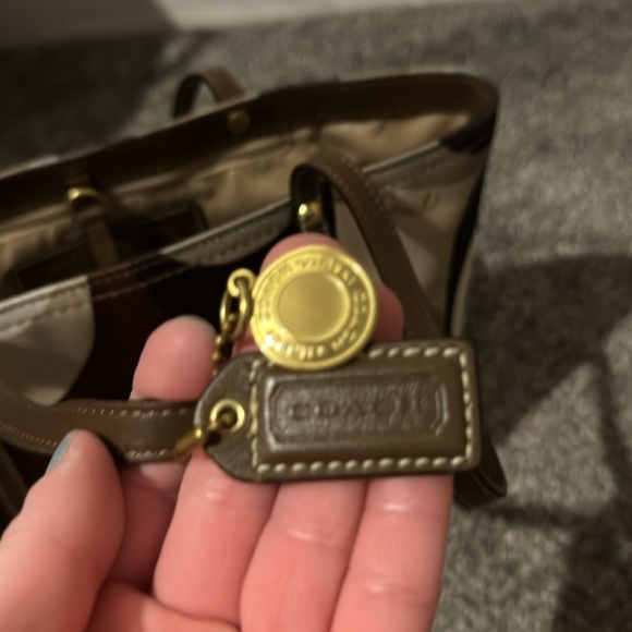 Coach Canvas Green Scarf Print Tote Bag - Picture 11 of 16